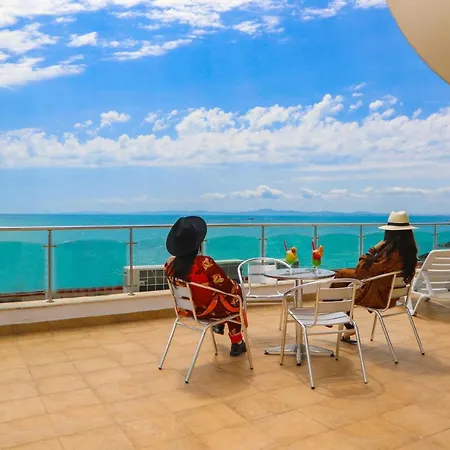 Petrov Family 3* ネセバル