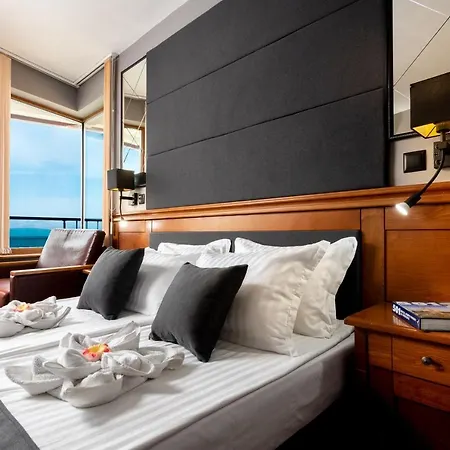 ホテル Petrov Family 3*